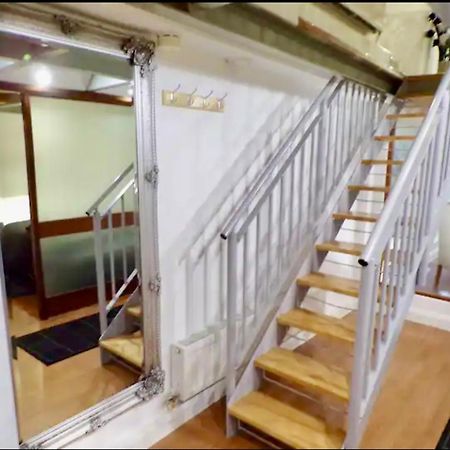 Lux Apartment Nottingham Esterno foto